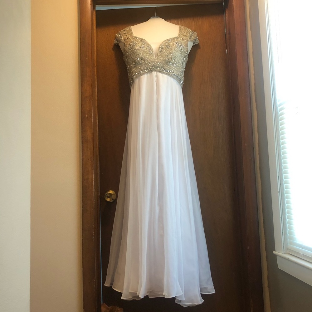 PROM / WEDDING DRESS